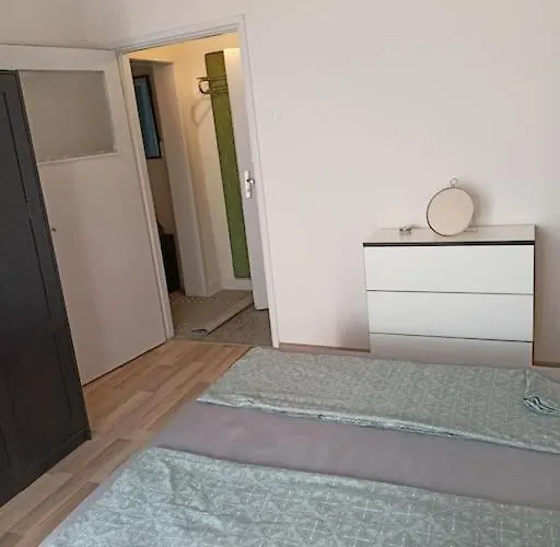 Welcome To Daisy Sunny Place! * Varna